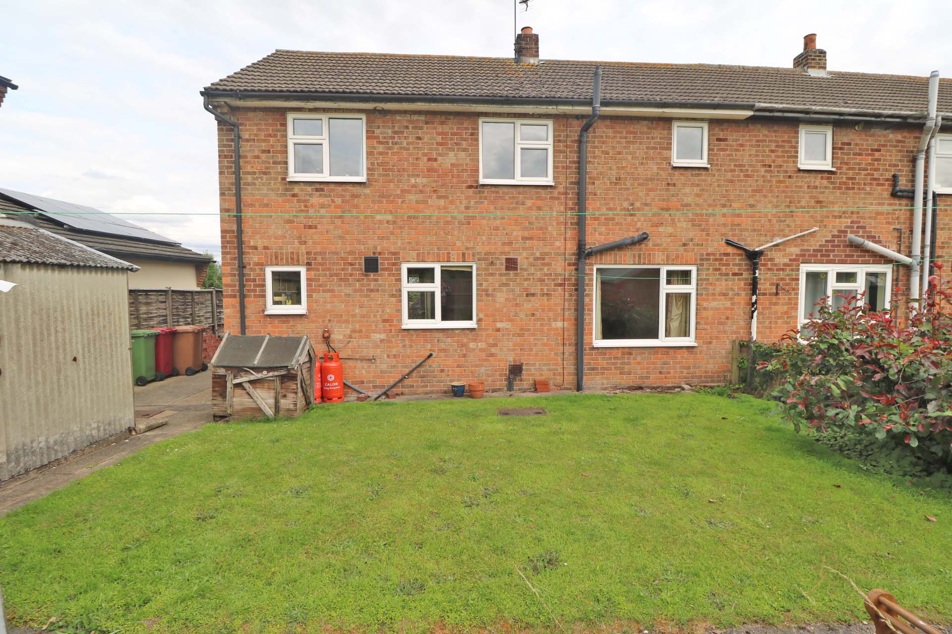 3 Ferry Cottages, Main Street, Graizelound. DN9 2LY Keith Clough