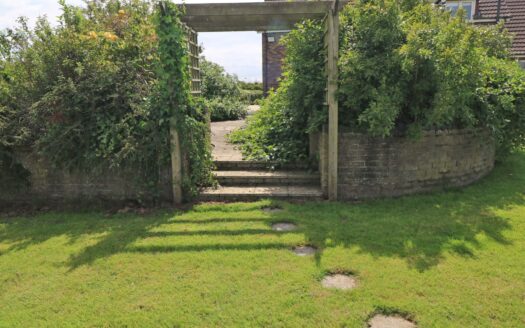Three Falls, Marsh Road, Crowle. DN17 4EU