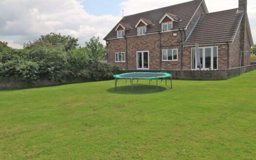 Three Falls, Marsh Road, Crowle. DN17 4EU