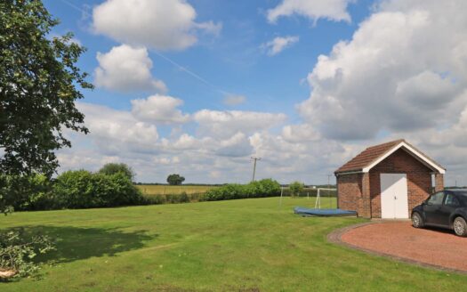 Three Falls, Marsh Road, Crowle. DN17 4EU