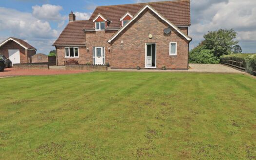 Three Falls, Marsh Road, Crowle. DN17 4EU