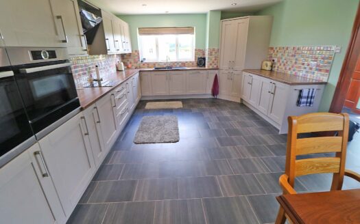 Three Falls, Marsh Road, Crowle. DN17 4EU