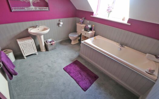 Three Falls, Marsh Road, Crowle. DN17 4EU