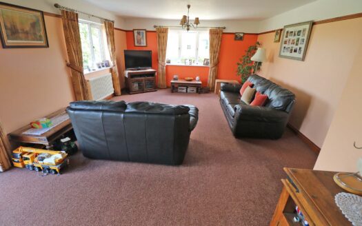 Three Falls, Marsh Road, Crowle. DN17 4EU