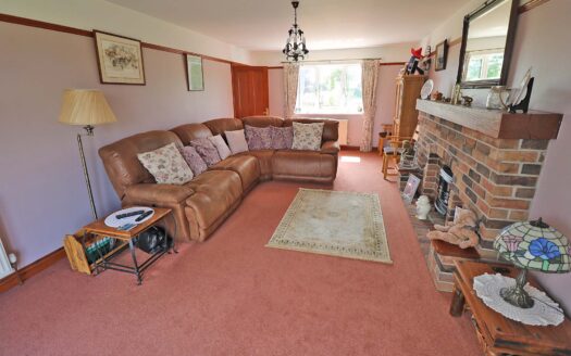 Three Falls, Marsh Road, Crowle. DN17 4EU