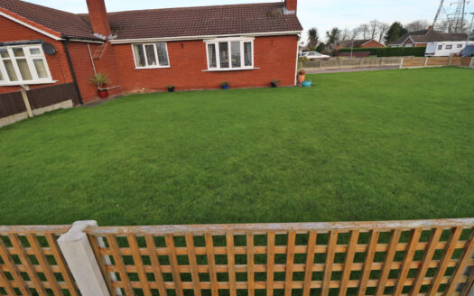 17 Westbourne Drive, Crowle, DN17 4HX