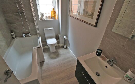 30 Christophers Meadow, West Butterwick, DN17 3BF