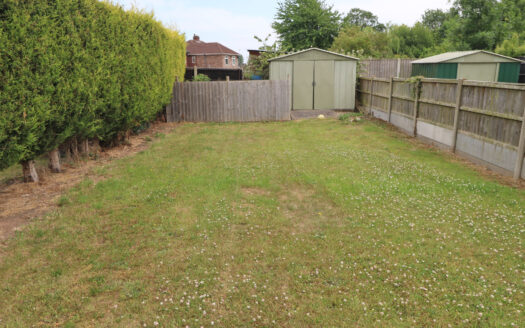 24 ASQUITH AVENUE, EALAND, DN17 4JH