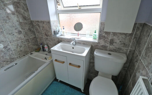 11 Parklands, West Butterwick, DN17 3LF