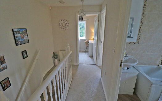 24 Woodcross Avenue, Scunthorpe, DN16 3FG