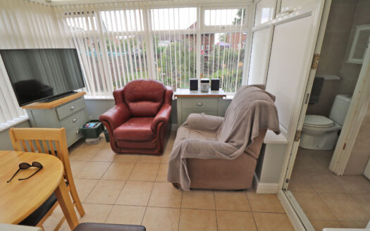 11 Parklands, West Butterwick, DN17 3LF