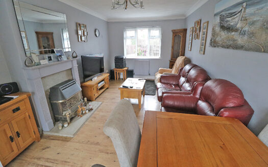 11 Parklands, West Butterwick, DN17 3LF