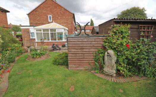 11 Parklands, West Butterwick, DN17 3LF