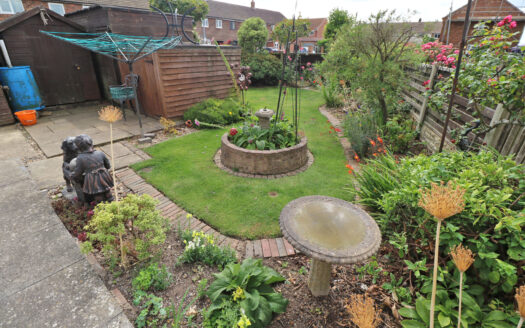 11 Parklands, West Butterwick, DN17 3LF