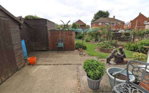 11 Parklands, West Butterwick, DN17 3LF