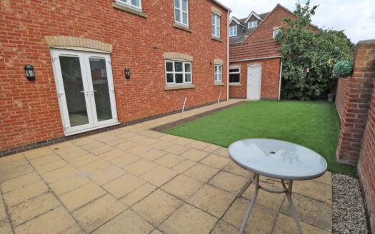 6 HARRIS VIEW, EPWORTH, DN9 1GJ