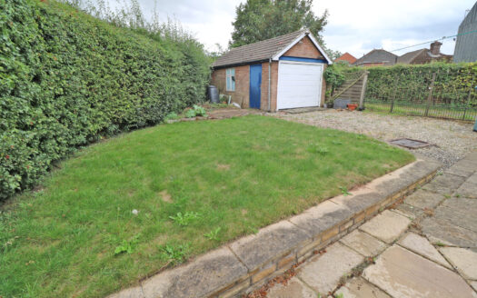 39 BLOW ROW, EPWORTH, DN9 1HP