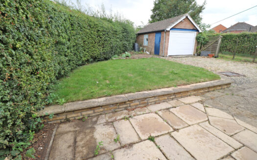 39 BLOW ROW, EPWORTH, DN9 1HP