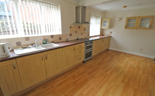 39 BLOW ROW, EPWORTH, DN9 1HP