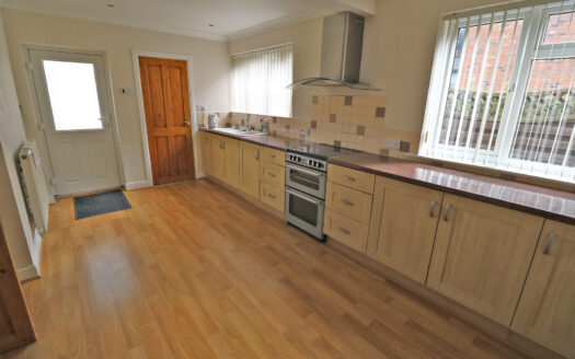 39 BLOW ROW, EPWORTH, DN9 1HP