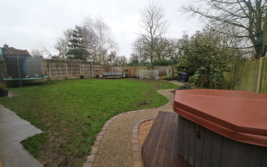 ‘The Lodge’ 16 Millers Brook, Belton, DN9 1WA