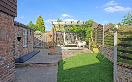 3 ALBION HILL, EPWORTH, DN9 1HD