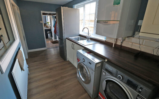 Spen Lea, 317 Wharf Road, Ealand, DN17 4JW