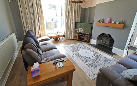 Spen Lea, 317 Wharf Road, Ealand, DN17 4JW