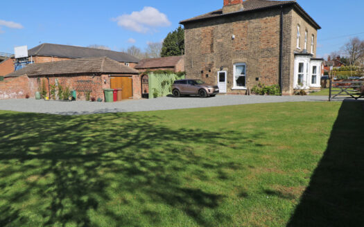 Spen Lea, 317 Wharf Road, Ealand, DN17 4JW