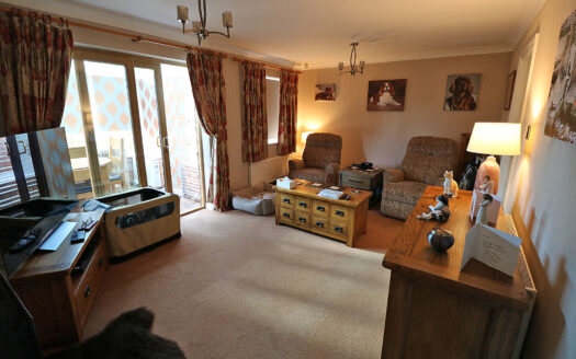 8 Wolds Close, Crowle, DN17 4BB