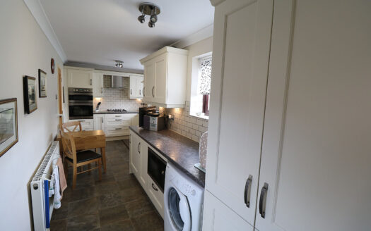 Corner Croft, 2 Vinegarth, Epworth, DN9 1SW