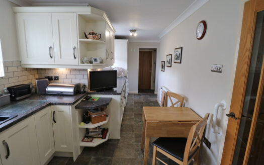 Corner Croft, 2 Vinegarth, Epworth, DN9 1SW