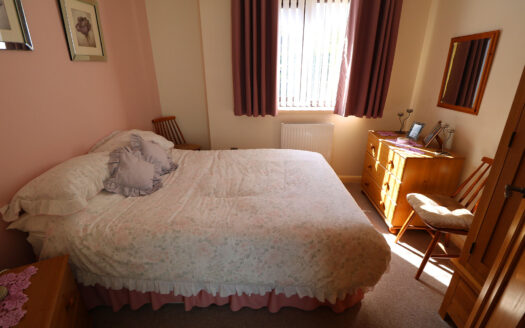 Corner Croft, 2 Vinegarth, Epworth, DN9 1SW