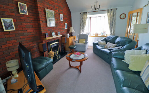 Corner Croft, 2 Vinegarth, Epworth, DN9 1SW