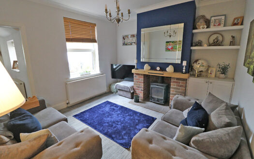 37 LOW STREET, HAXEY, DN9 2LE