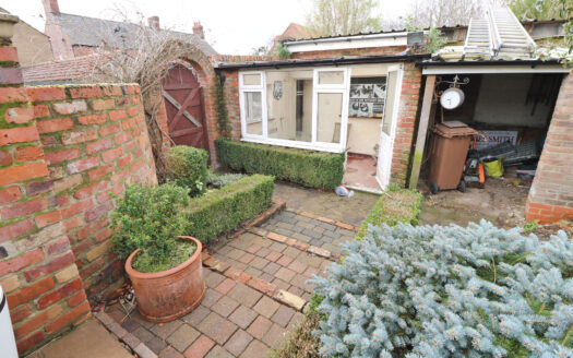 37 LOW STREET, HAXEY, DN9 2LE