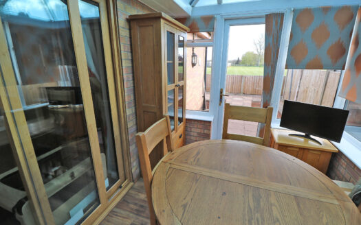8 Wolds Close, Crowle, DN17 4BB