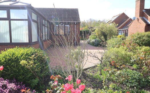 Corner Croft, 2 Vinegarth, Epworth, DN9 1SW