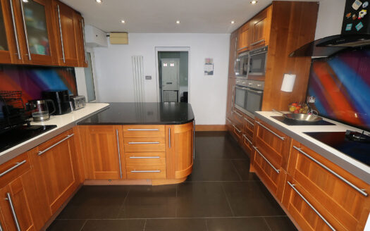 11 Jeffrey Lane, Belton, DN9 1LU