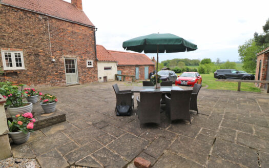 Holywell Farmhouse, Beltoft, DN9 1NB