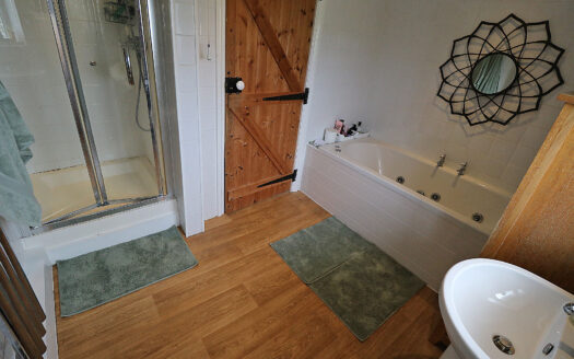Holywell Farmhouse, Beltoft, DN9 1NB