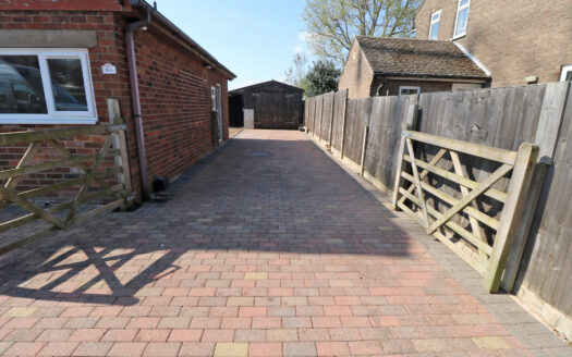 64 Godnow Road, Crowle, DN17 4EE