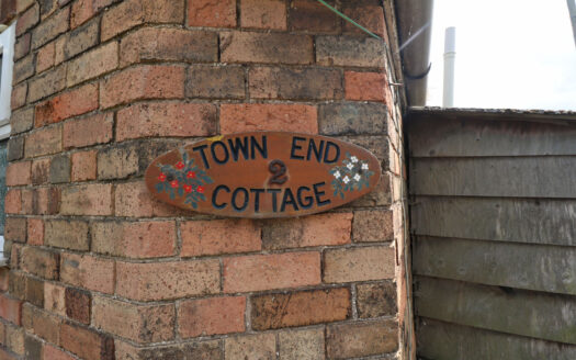 2 Townend Cottage, West Stockwith, DN10 4HB