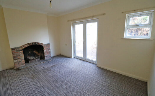 2 Townend Cottage, West Stockwith, DN10 4HB